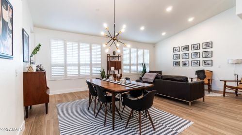 14015 33rd St, Phoenix AZ  85044-8715 exterior