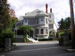 84 Highland St, Newton, MA 02465-2405