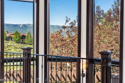 2870 Westview Trl, Park City UT 84098-6342 exterior