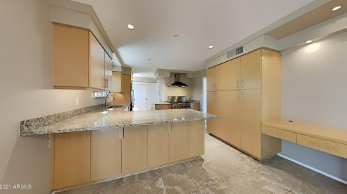 505 El Caminito Dr, Phoenix AZ 85051-4620 exterior