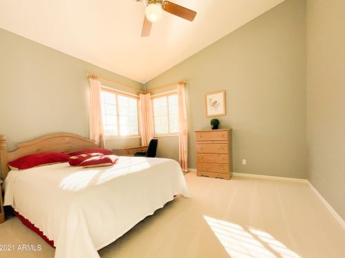 1736 Cathedral Rock Dr, Phoenix AZ 85048-9136 exterior