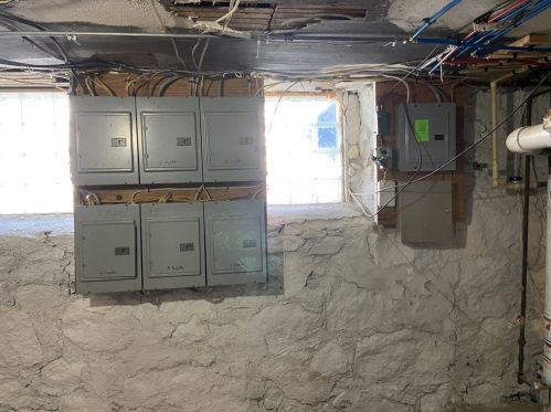 764 Plymouth Ave, Fall River MA 02721-1946 exterior