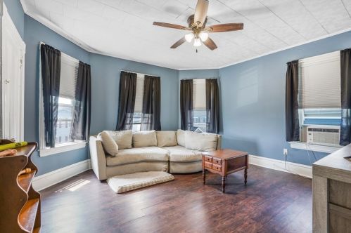 214 Cambridge St, Fall River MA 02721-2665 exterior