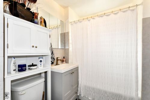 1319 Home Ave, Forest View IL 60402-1239 exterior