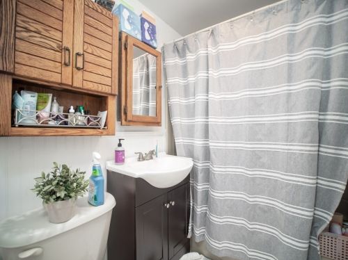 1025 Pleasant St, Weymouth MA 02189-2515 exterior