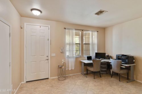 1713 Cielo Grande Ave, Phoenix AZ 85024-7555 exterior