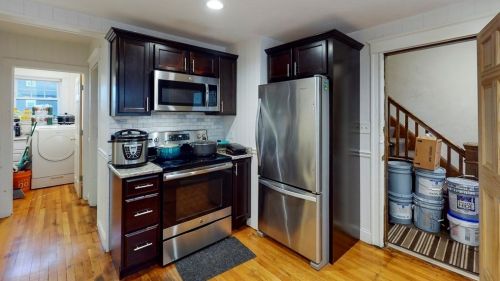 22 Collins St, Peabody MA 01960-1971 exterior