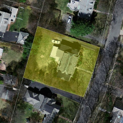 23 Locke Rd, Newton MA 02468-1415 aerial view