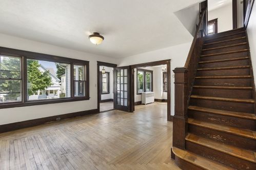 14 Frank St, Worcester MA 01604-1015 exterior