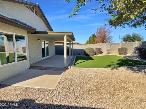 5521 27 Dr, Phoenix AZ 85045-2210 exterior