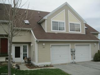 295 Falcon Ridge Way, Hardyston NJ  07419-1144 exterior