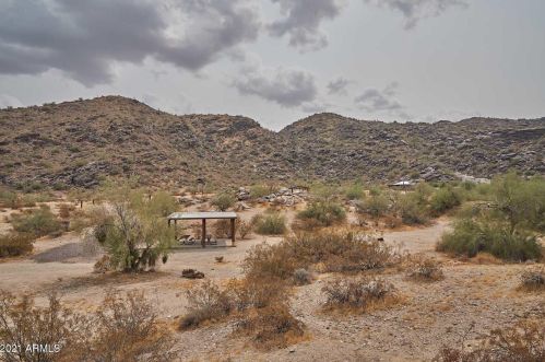 1813 Beautiful Ln, Phoenix AZ 85042-7073 exterior