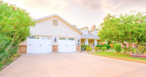 8116 3rd Ave, Phoenix AZ 85086-7203 exterior