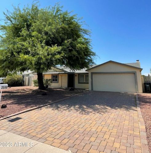 3550 Crocus Dr, Phoenix AZ  85032-5347 exterior