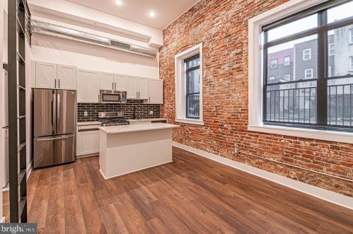 1211 Bainbridge St, Philadelphia, PA 19147-1805