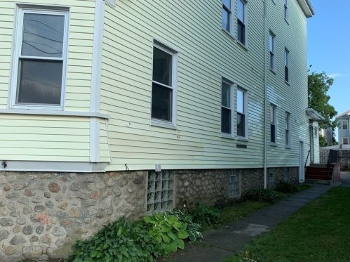 228 Phillips Ave, New Bedford MA 02746-1858 exterior