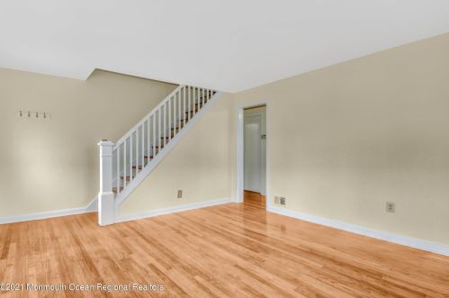 58 Maple Ave, Little Silver NJ 07739-1121 exterior