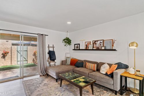 1162 Beryl Ave, Phoenix AZ 85020-1536 exterior