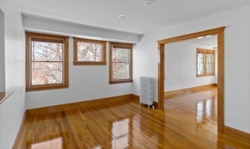 13 Osborne Rd, Arlington MA 02474-8830 exterior