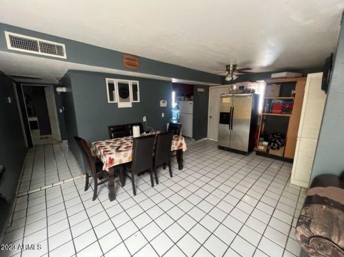 1832 38 Dr, Phoenix AZ 85053-3733 exterior