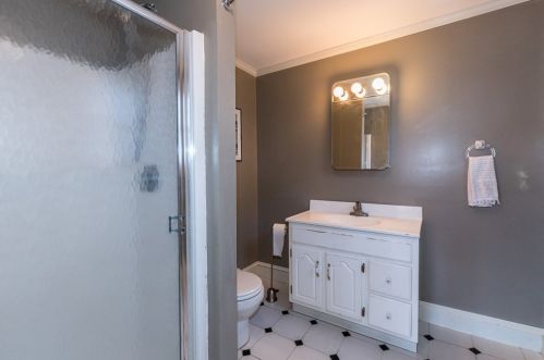 399 Mt Vernon St, Dedham MA 02026-3631 exterior