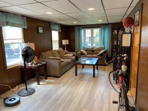 98 Cohasset St, Worcester MA 01604-3269 exterior