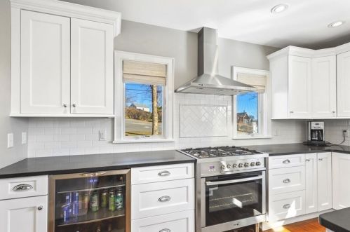 14 Otis Hl Rd, Hingham MA 02043-4510 exterior