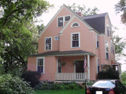 407 Central St, Newton, MA 02466-2232