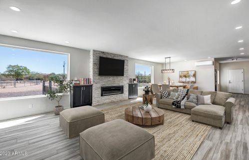 39068 15th Ave, Phoenix AZ 85086-7226 exterior