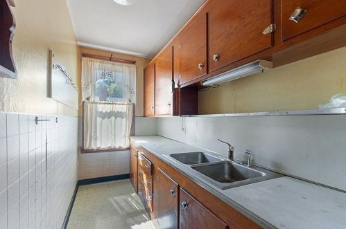 29 Halmstad St, Worcester MA 01607-1520 exterior