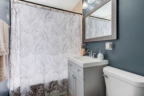 3618 Oak Park Ave, Forest View IL 60402-3865 exterior