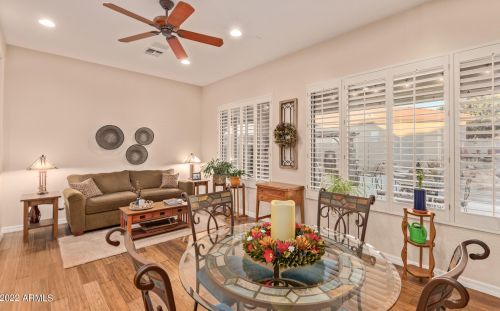 40425 Chase Oaks Way, Phoenix AZ 85086-1888 exterior