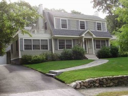 18 White Oak Rd, Newton, MA 02468-1323