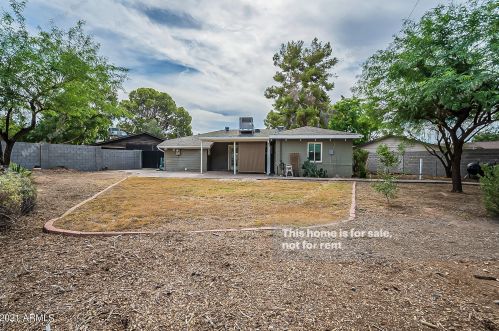 930 Denton Ln, Phoenix AZ 85014-2676 exterior