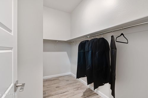 21926 61 St, Phoenix AZ 85035-1601 exterior