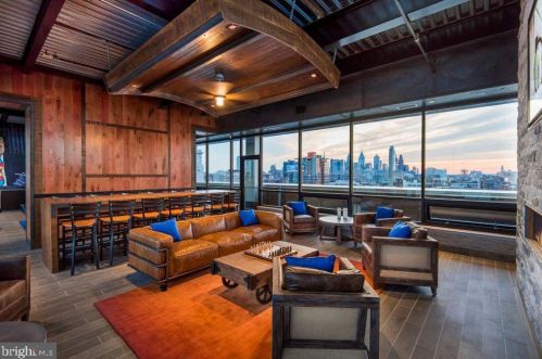 250 Columbus Blvd, Philadelphia PA  19106-0039 exterior