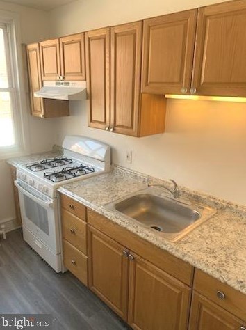 4113 Gilham St, Philadelphia, PA 19135-2512