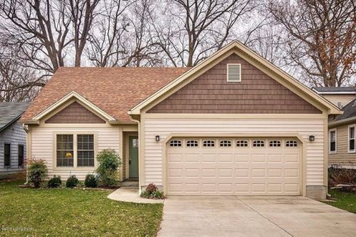 803 Washburn Ave, Louisville KY  40222-4723 exterior