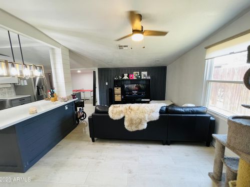 1632 37th Ave, Phoenix AZ  85009-2275 exterior