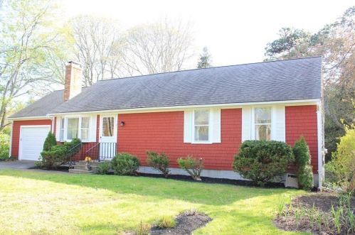 121 Union St, Yarmouth, MA 02675-1938