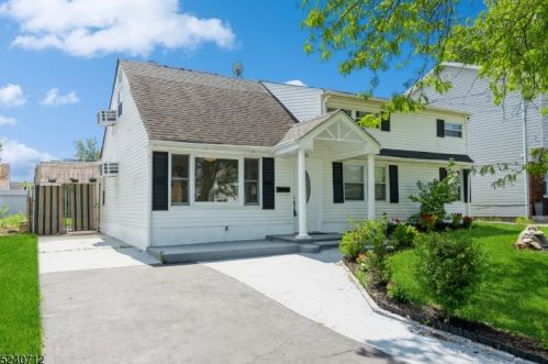 31 Birch St, Carteret, NJ 07008-2458