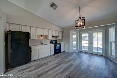 1414 Cholla St, Phoenix AZ 85029-3800 exterior