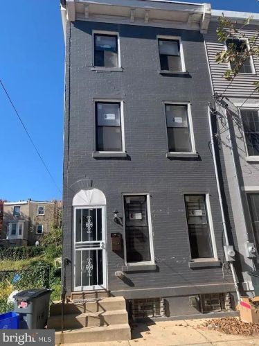 1618 Bouvier St, Philadelphia, PA 19121-3223