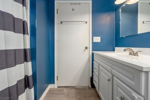 326 Riegelsville Rd, Milford NJ 08848-1892 exterior