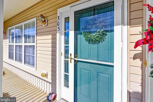 305 Redbud Ln, West Deptford NJ  08051-2297 exterior