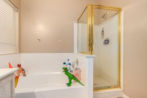 15221 14 Pl, Phoenix AZ 85014-5111 exterior