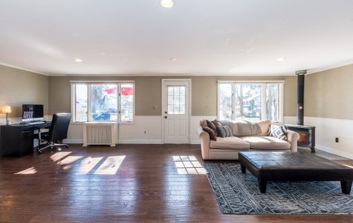 399 Mt Vernon St, Dedham MA 02026-3631 exterior