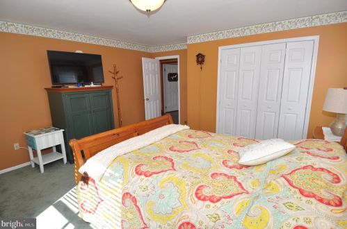 24854 Main St, Columbus NJ 08022-1339 exterior