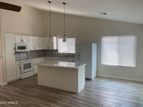 18208 45th St, Phoenix AZ  85032-1584 exterior