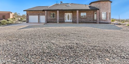 42323 3rd St, Phoenix, AZ 85086-8619